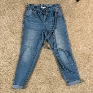 Elastic waistband jeans